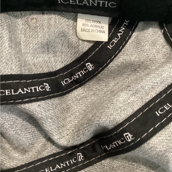 RARE ICELANTIC ADJUSTABLE WOOL AND ACRYLIC HAT - Picture 6 of 7